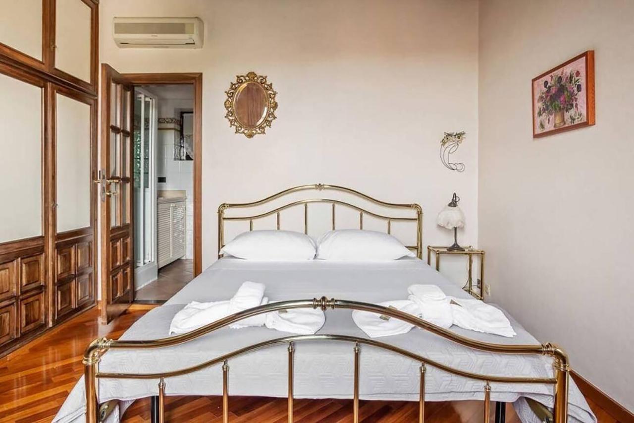 Hostme Colosseum Apartment Róma Kültér fotó